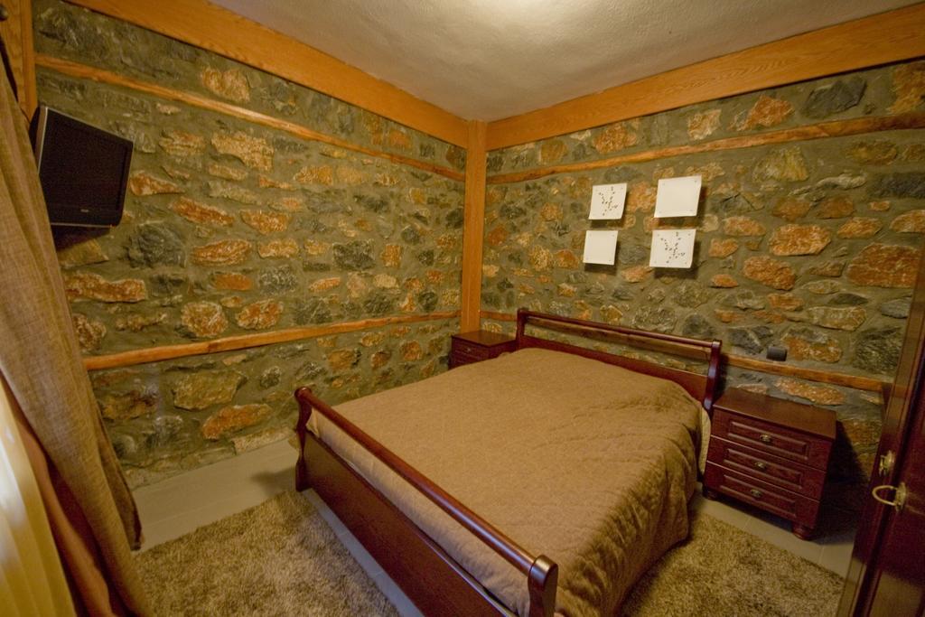 Onar Guesthouse بالايوس أجيوس أثناسيوس المظهر الخارجي الصورة
