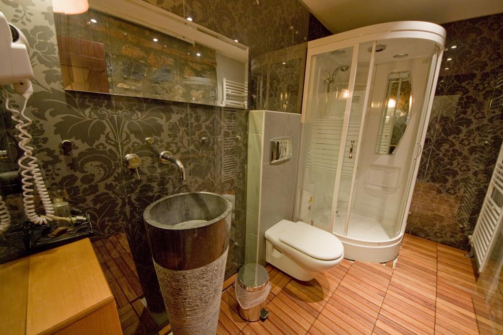 Onar Guesthouse بالايوس أجيوس أثناسيوس المظهر الخارجي الصورة